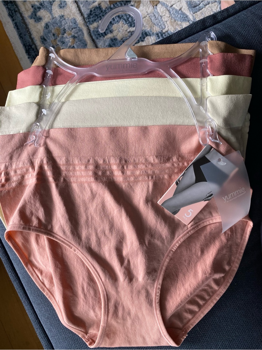 Yummie 5 pack of seamless brief NWT size large